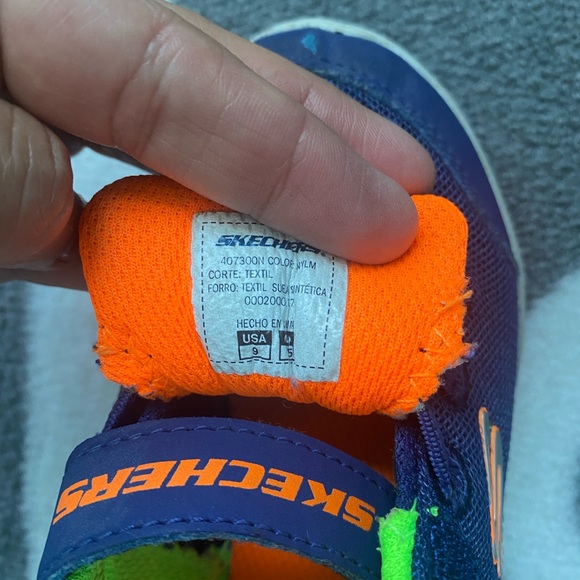 Sketchers for kids! Only worn a couple of times. - Picture 2 of 5